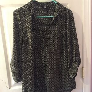 Button down black and white patterned shirt
